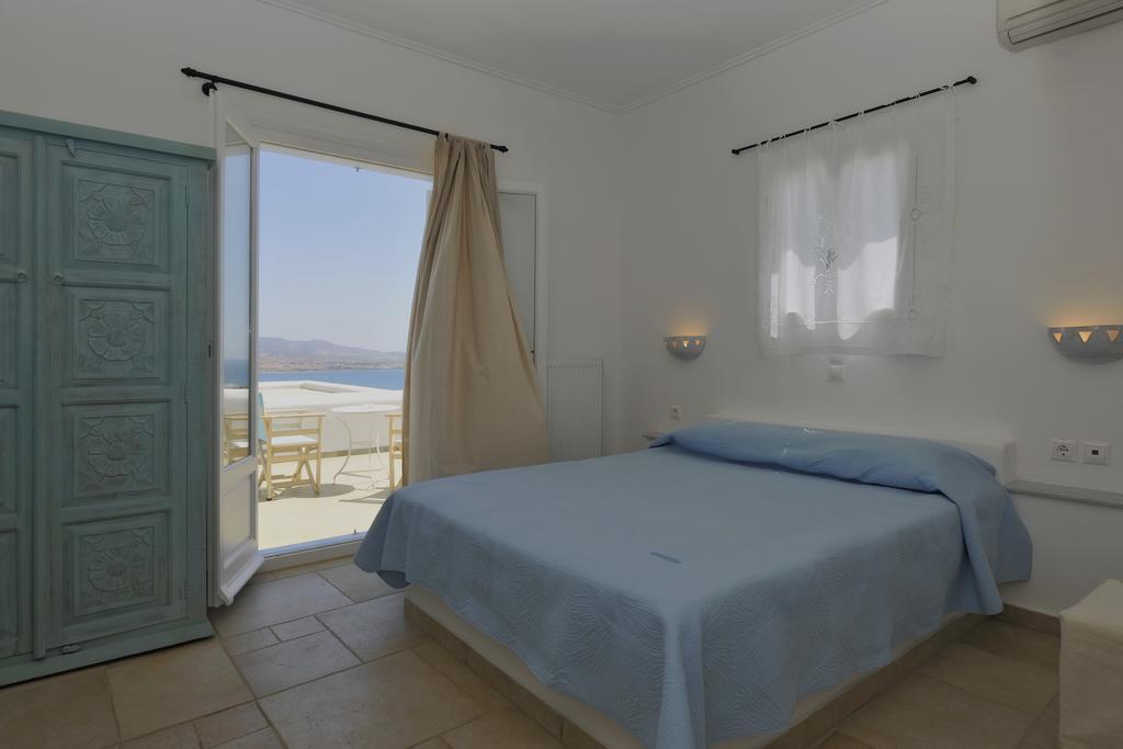 Degaetas Resort Antiparos Room photo